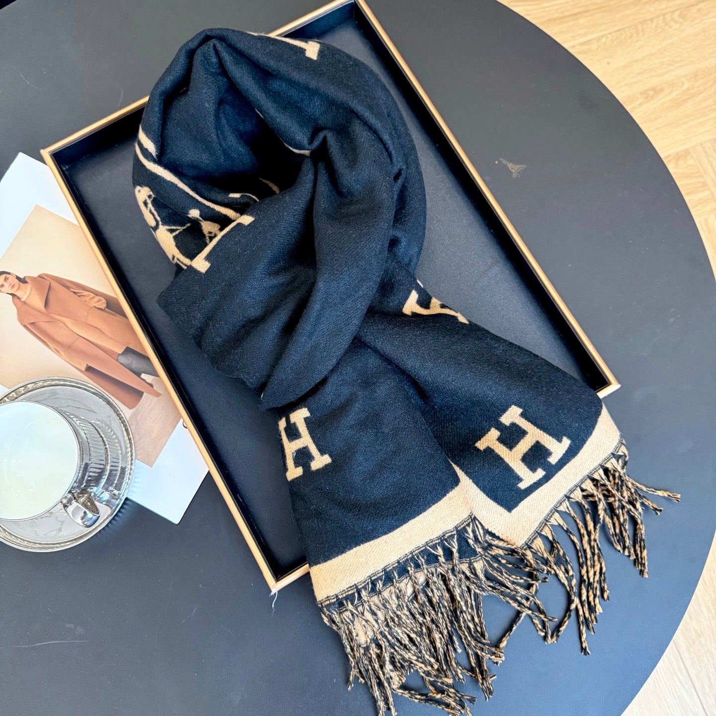 185ZH43WDE Stylish Winter Scarves