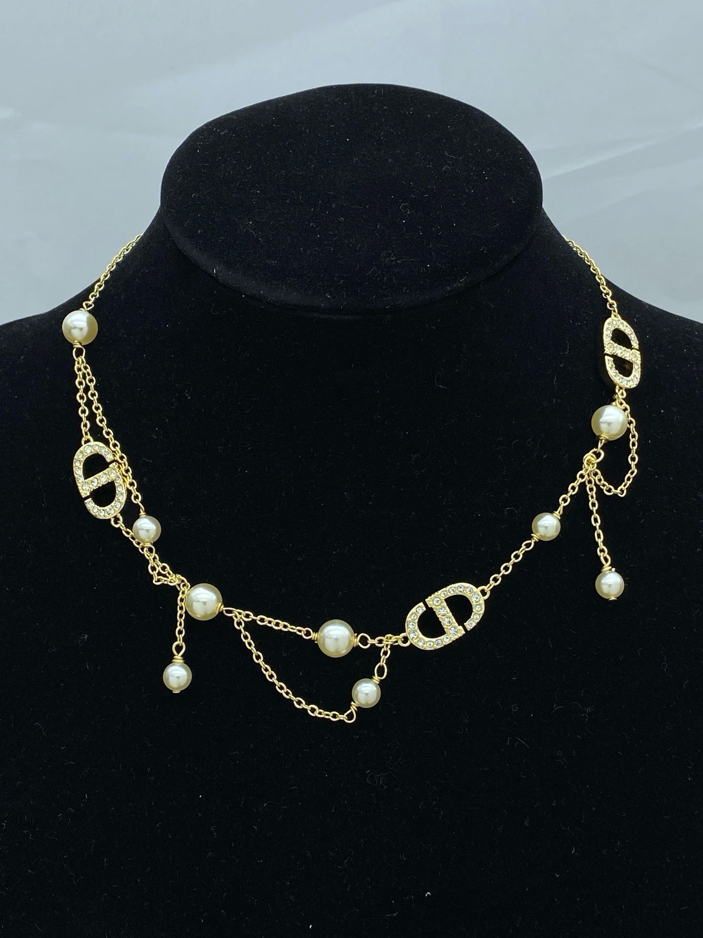 175RD85XDE Stylish Necklace