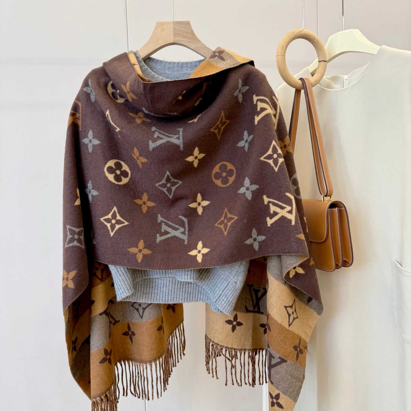 185RE70WDE Stylish Winter Scarves