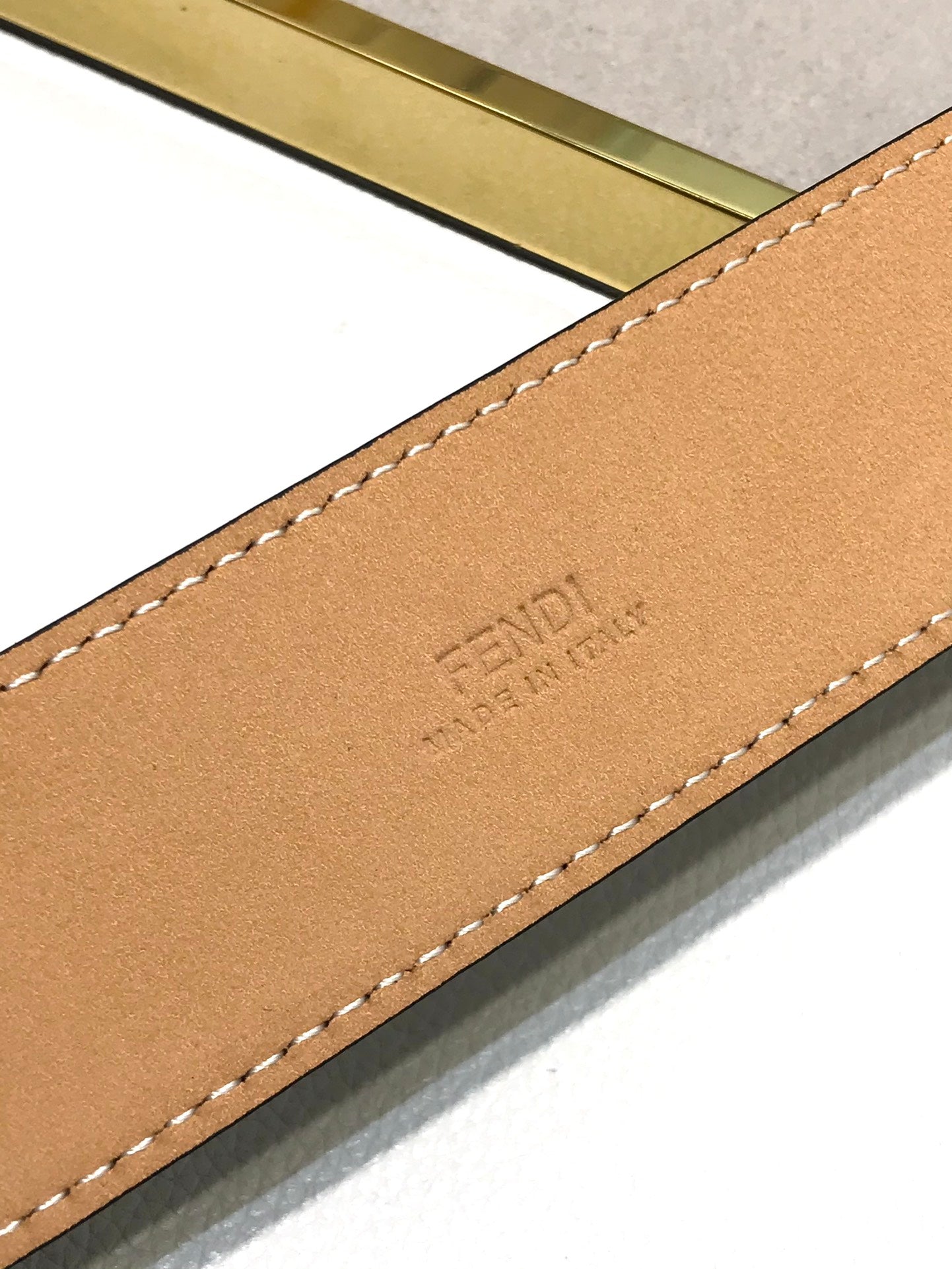 14F93PDE Stylish High quality belt With full package