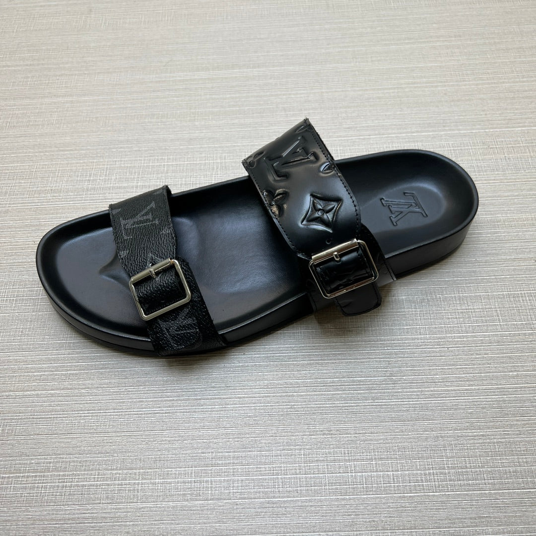 54E87ZDE Stylish slippers