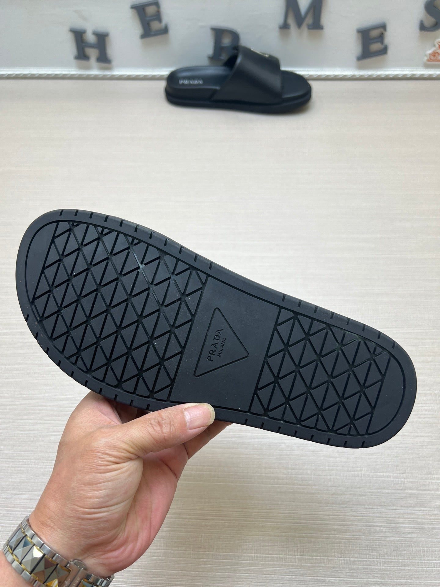 54PD5ZDE Stylish slippers
