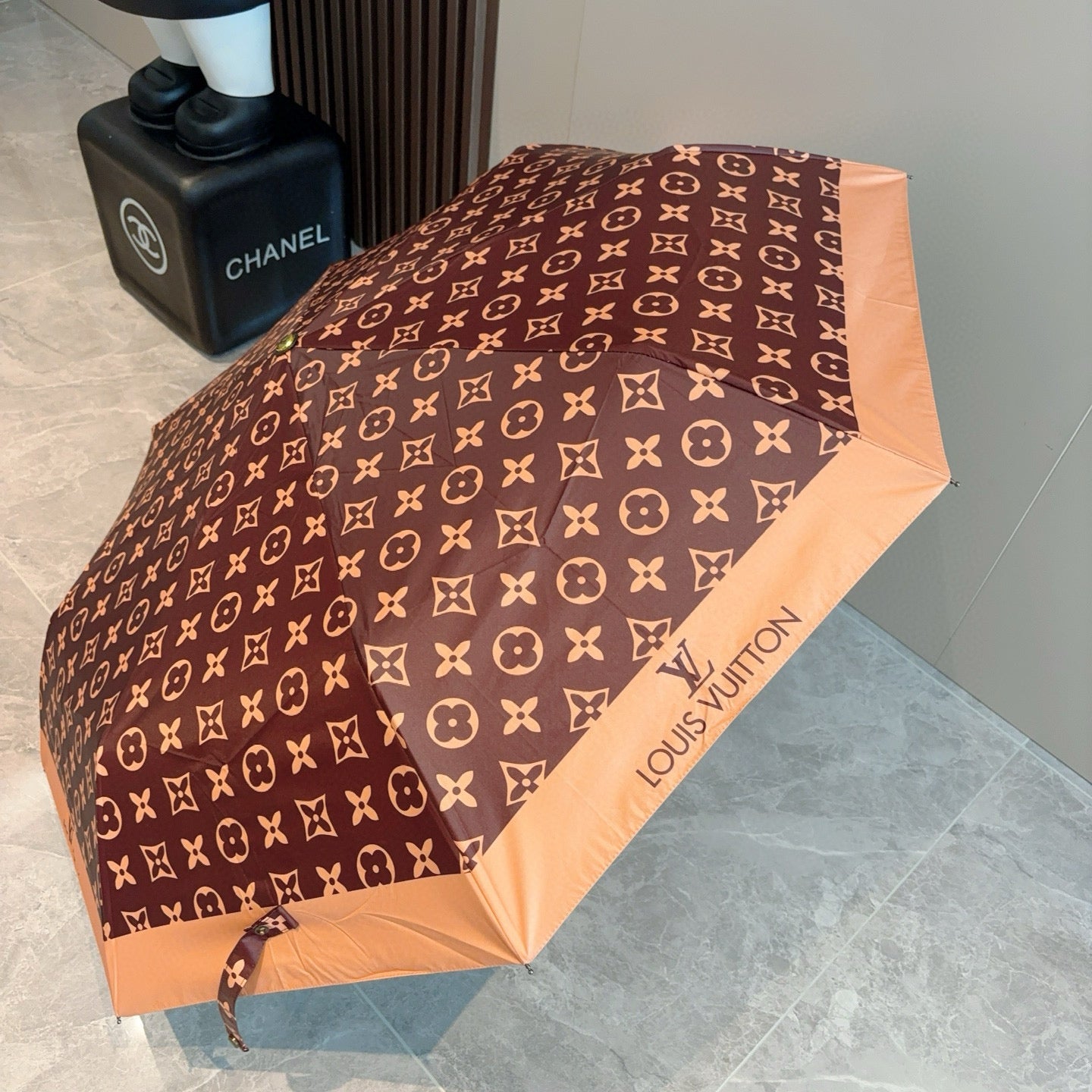 15RE140SDE Stylish UV resistant umbrella
