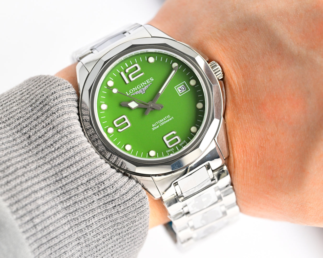 255RA38LDE Stylish Watches