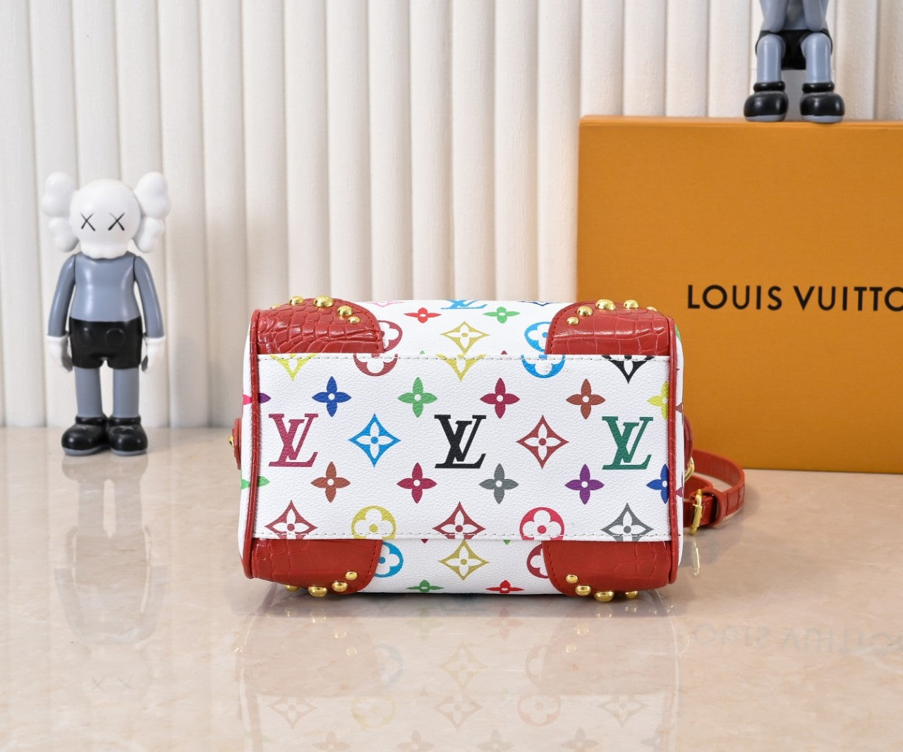155NE75BDE Stylish leather bag