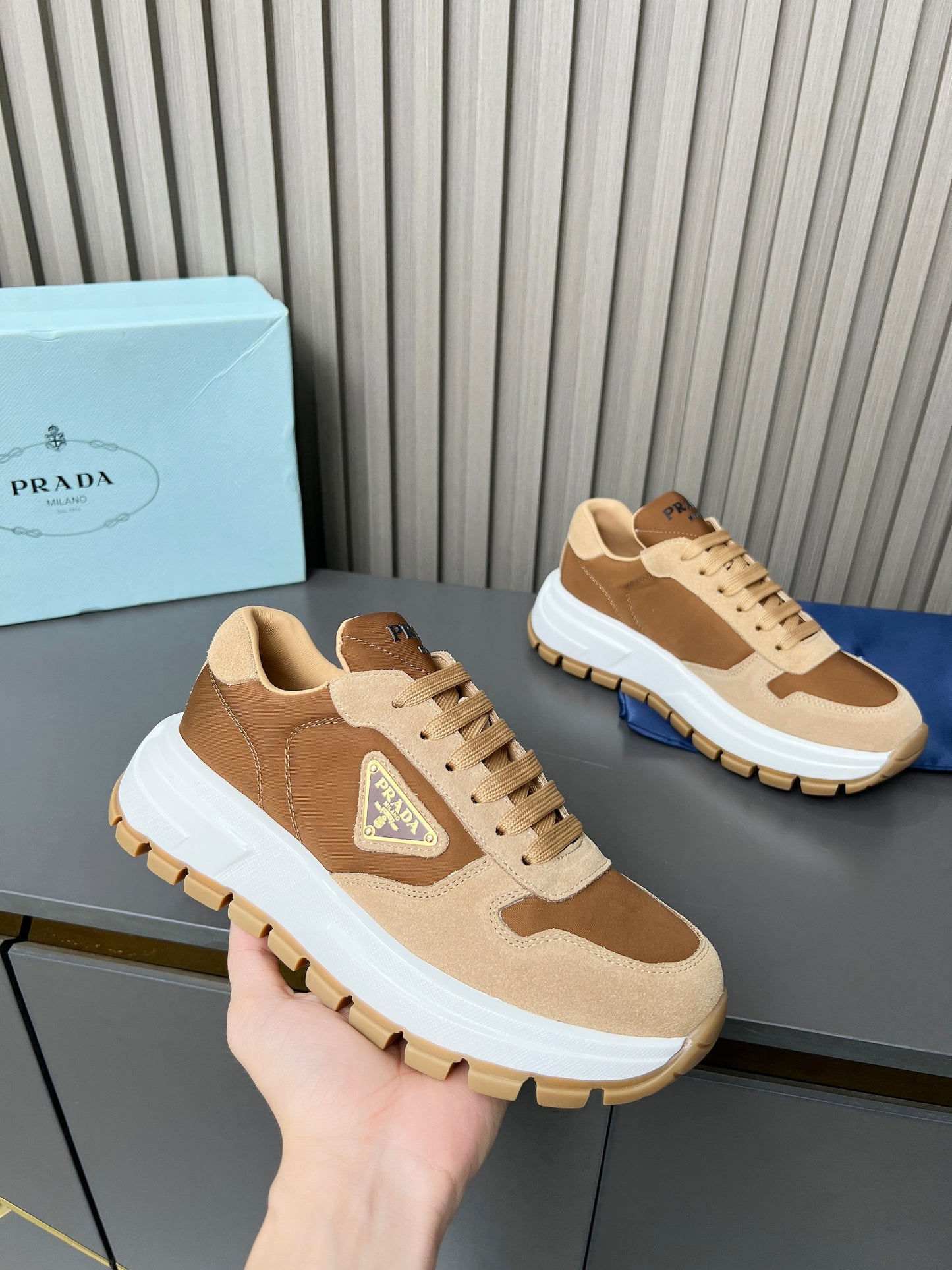 2LPD5XDE Stylish leather shoes