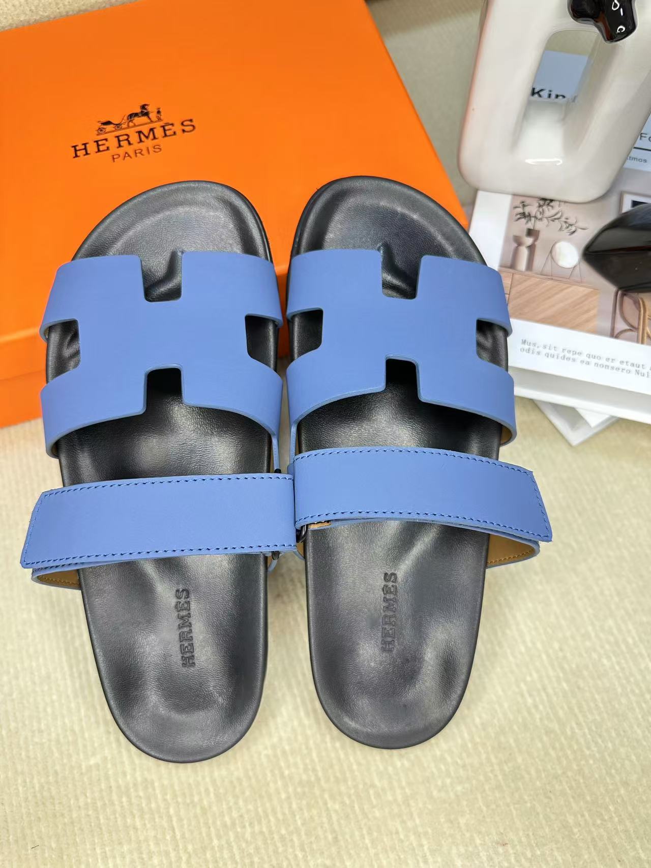255QH26ZDE Stylish leather shoes