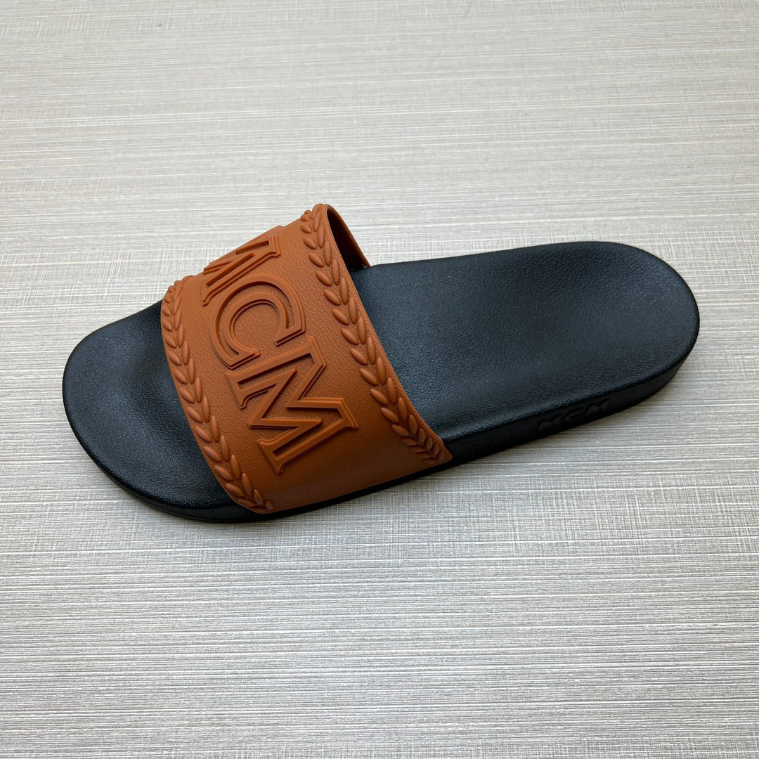 54M42ZDE Stylish slippers
