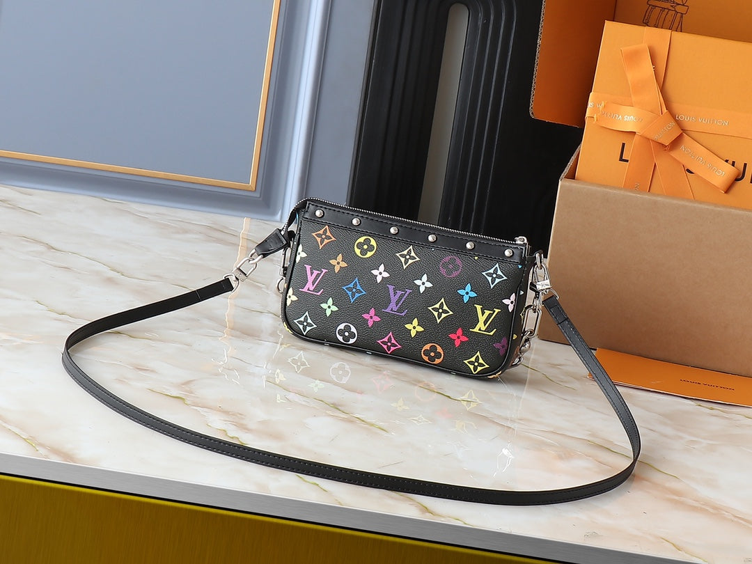 15XE12BDE Stylish leather bag