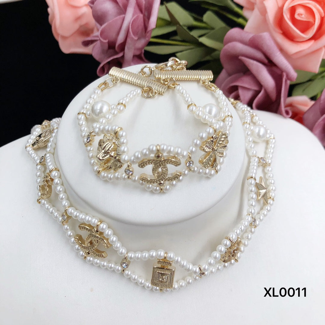 14A491XDE Stylish Bracelets Necklaces
