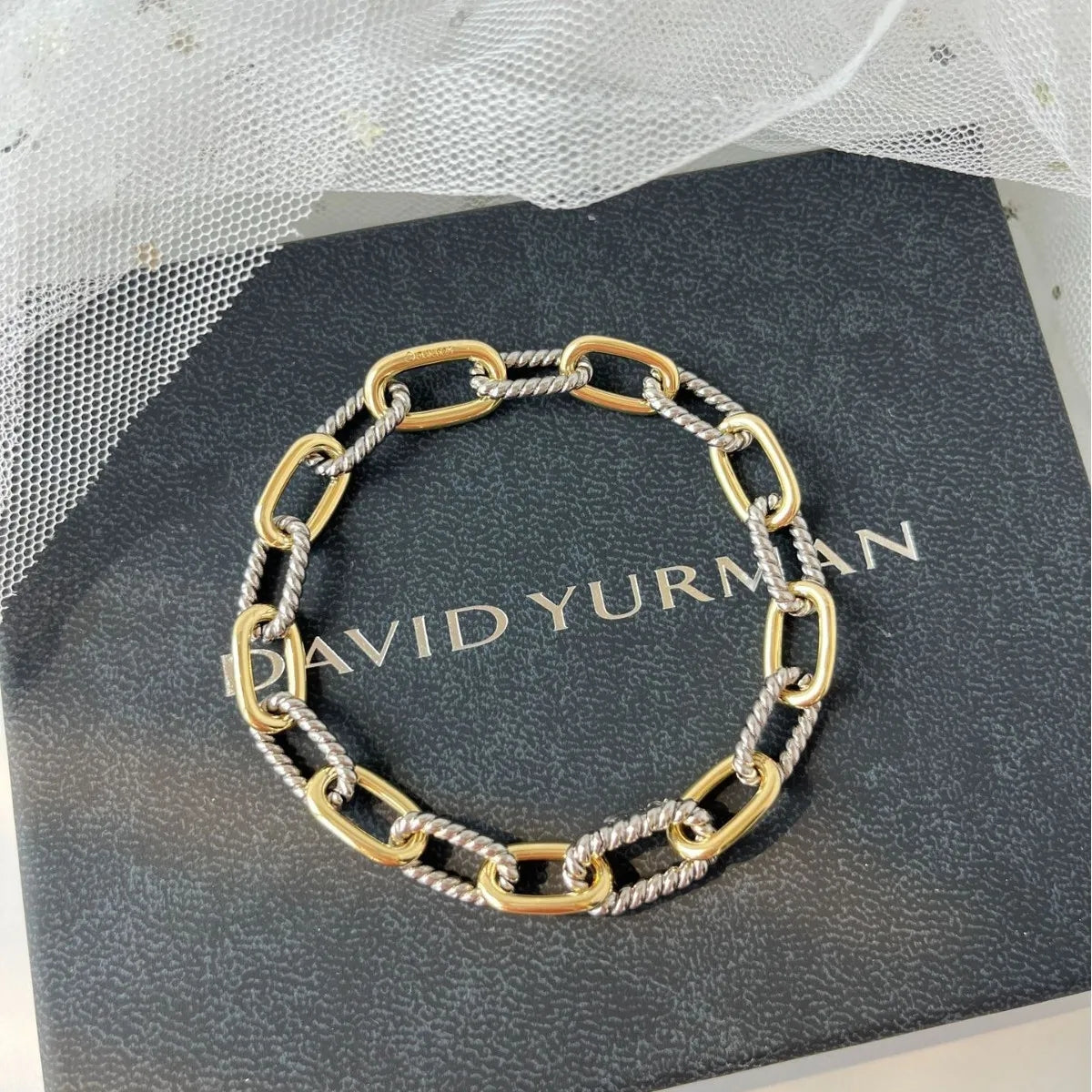 P85NA10KDE Stylish Bracelets
