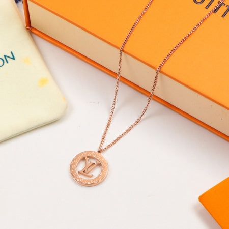 2E10XDE Stylish Necklaces