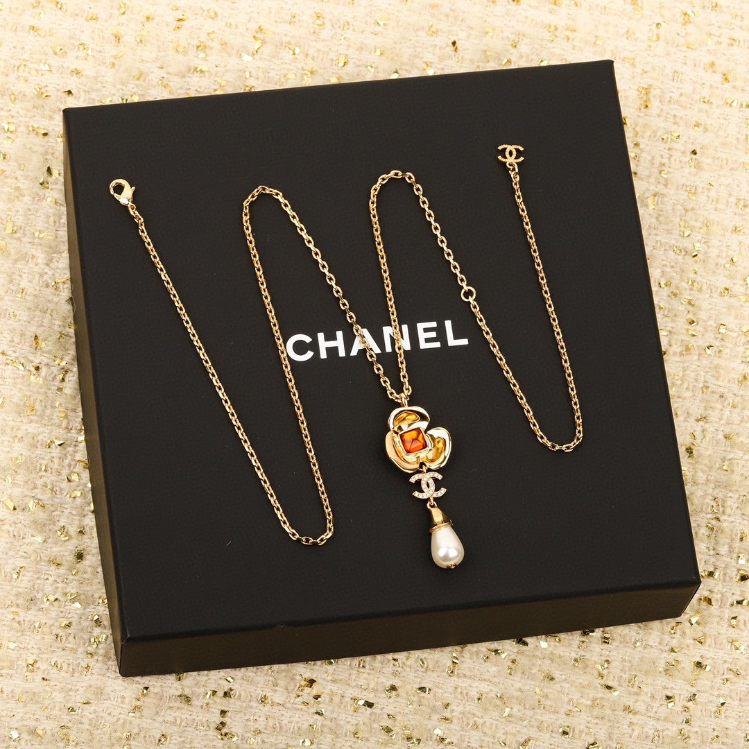 175RC88XDE Stylish Necklace
