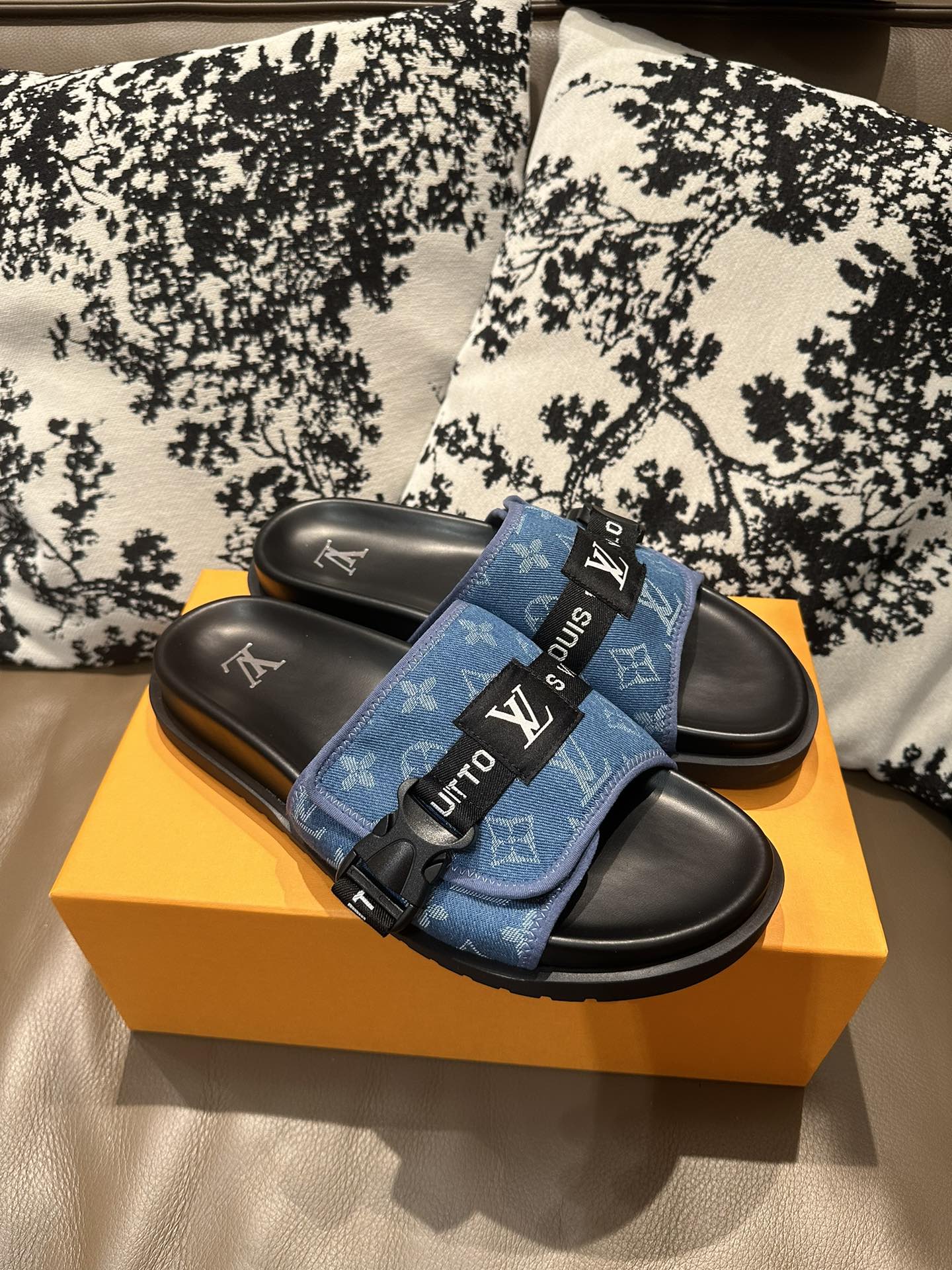 285ZE27ZDE Stylish leather Shoes