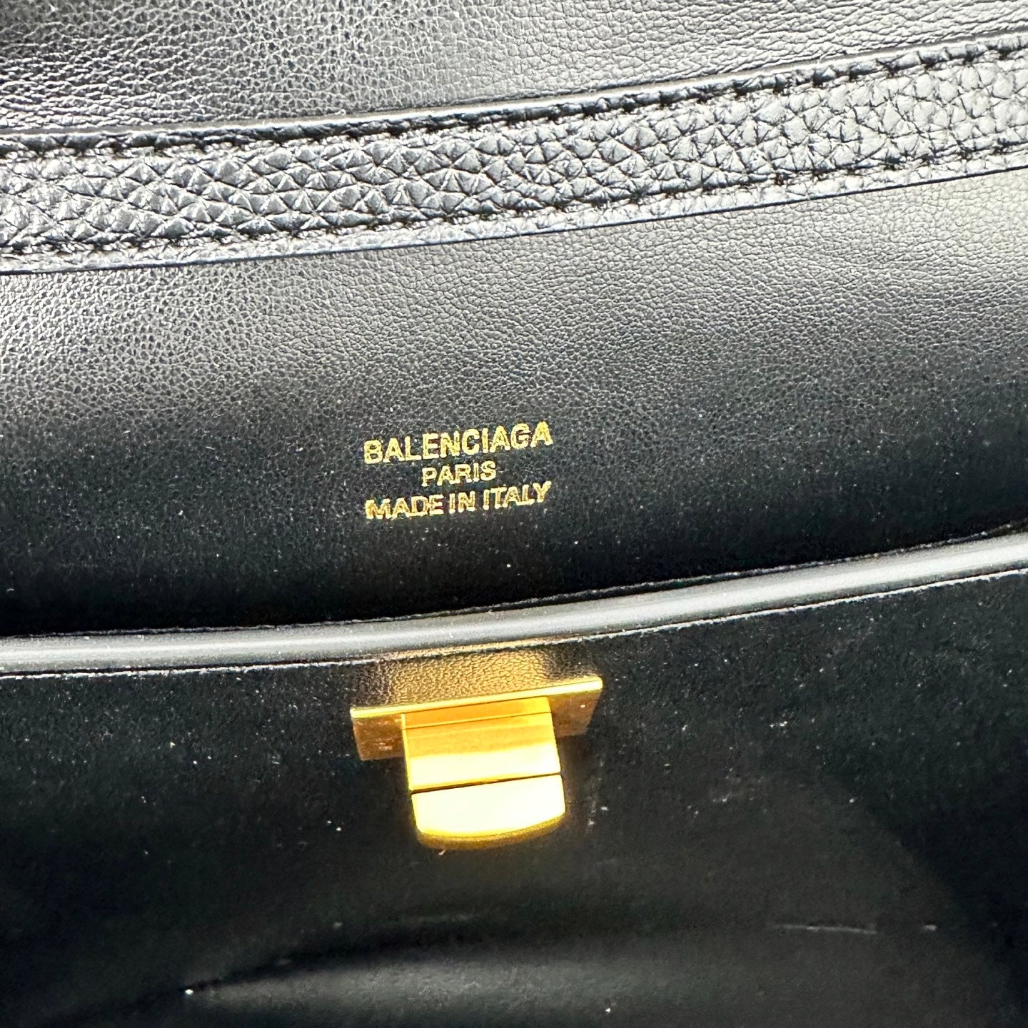 15XJ4BDE Stylish leather bag