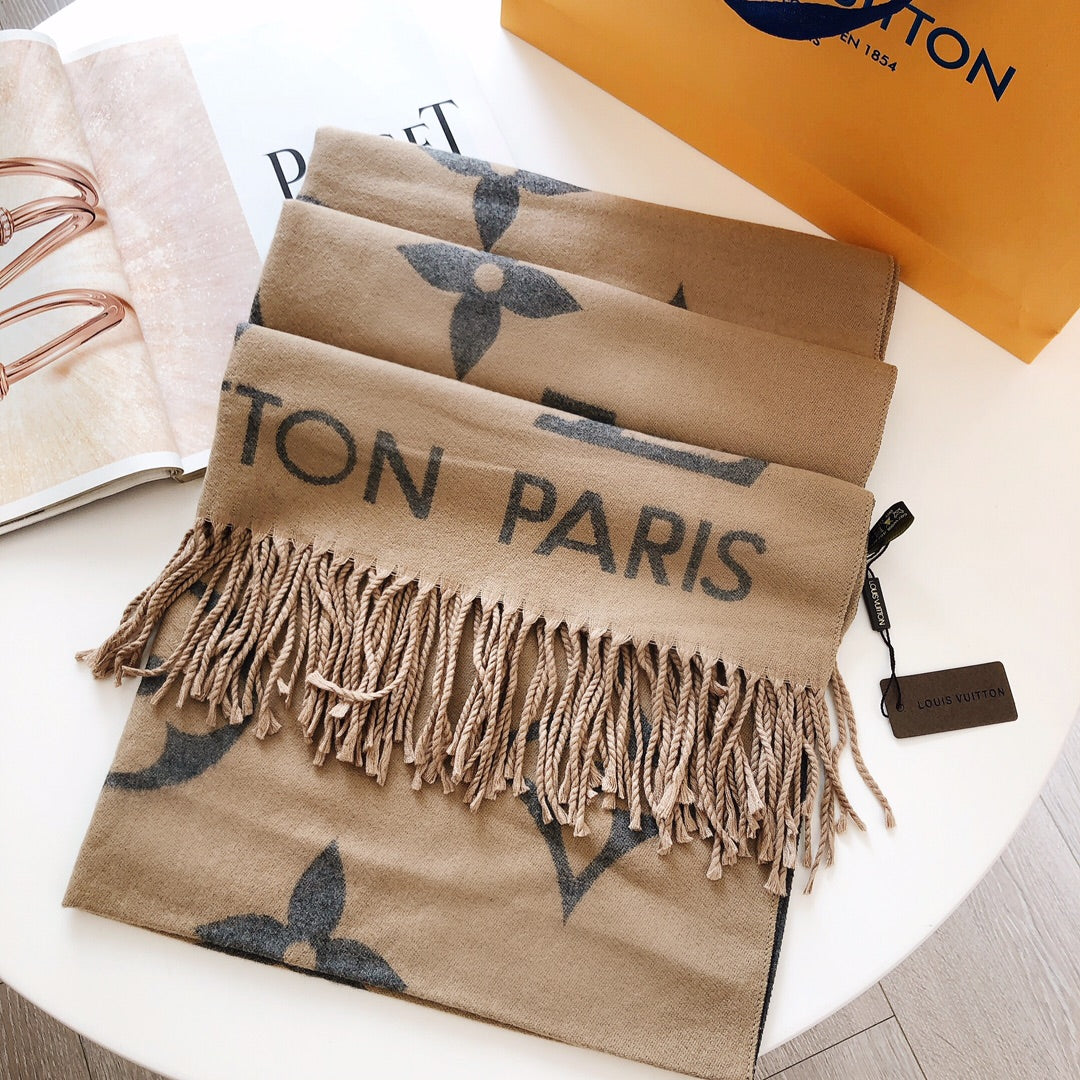 175RE48WDE Stylish Winter Scarves