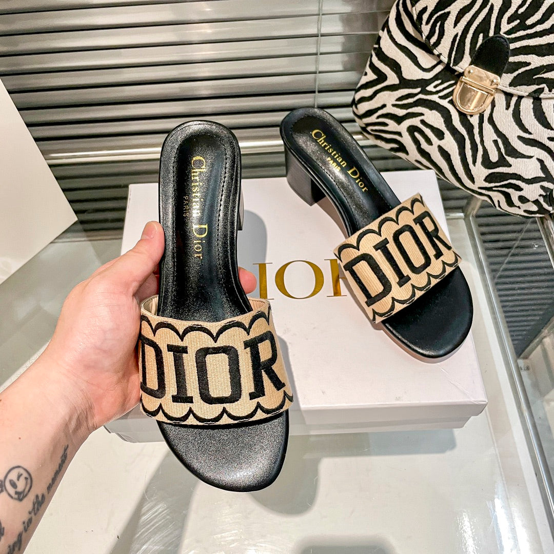 14D37ZDE Stylish High heels
