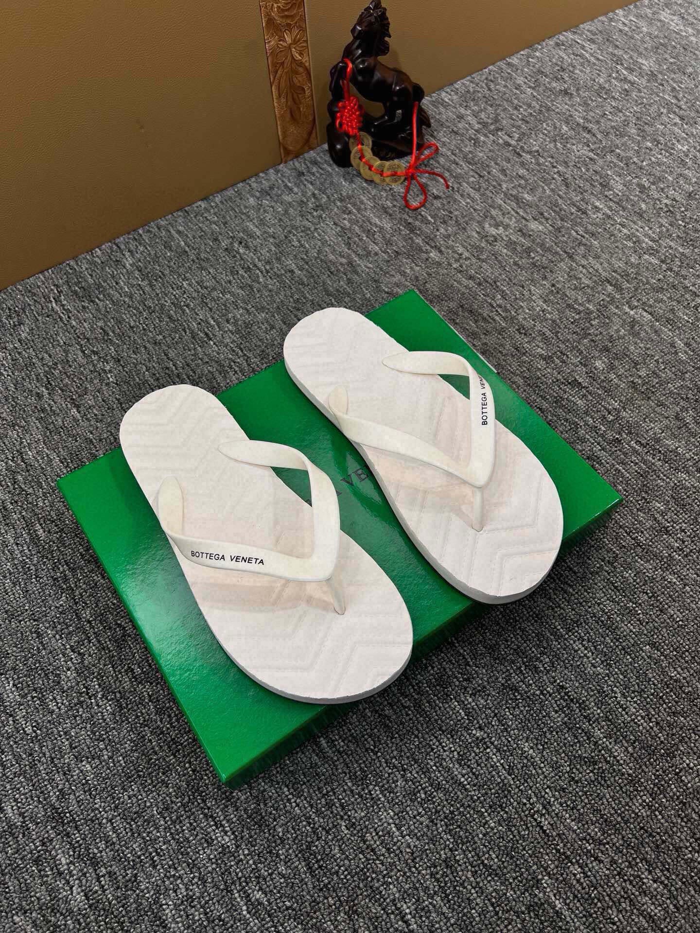 535ZA294ZDE Stylish Slippers