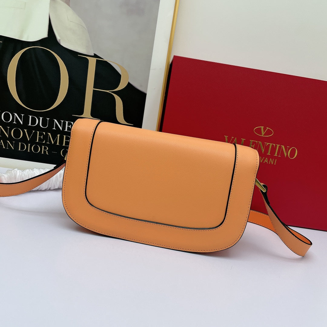5A45BDE Stylish leather bag
