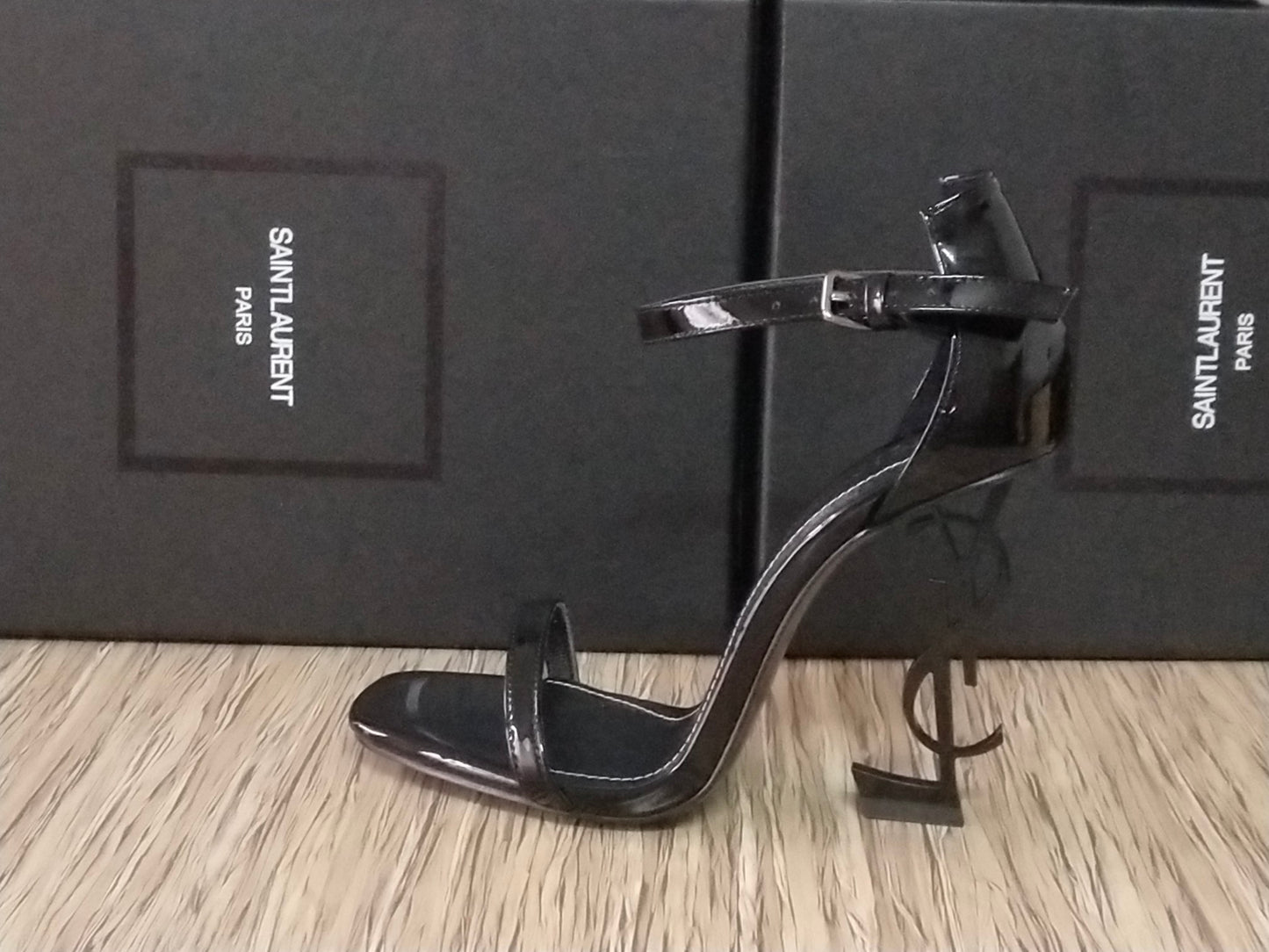 2XSL147ZDE Stylish leather high heels(patent leather)