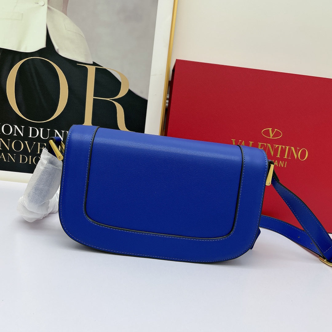 5A45BDE Stylish leather bag