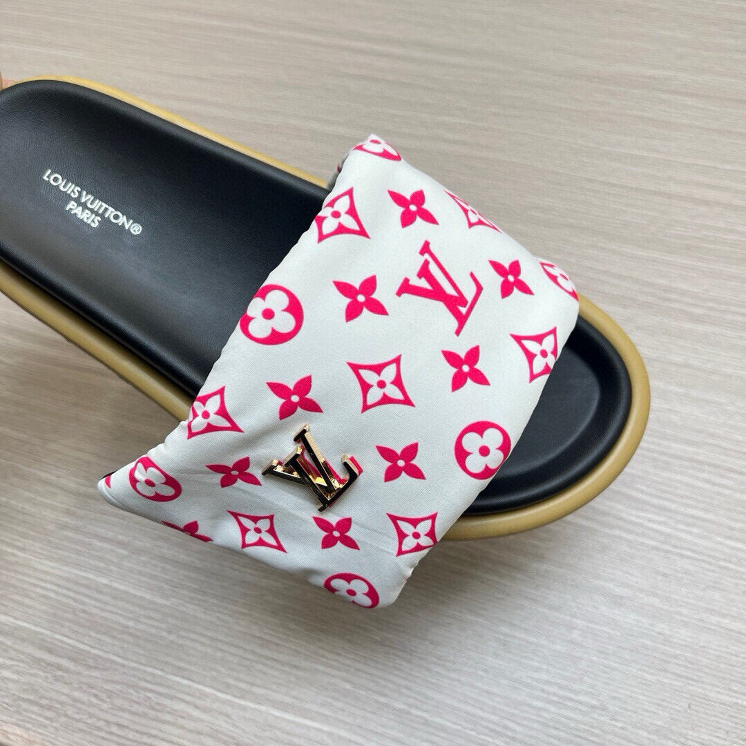 5QE10ZDE Stylish Slippers