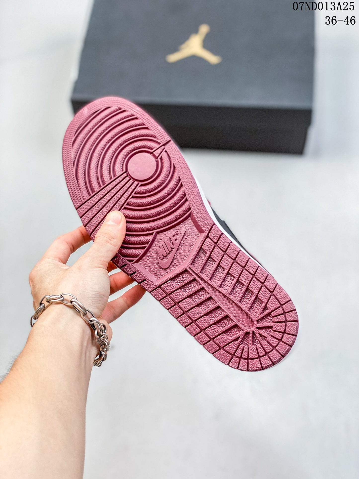 4YN57ZDE Stylish Sneakers (No Box, August-October Big Sale)