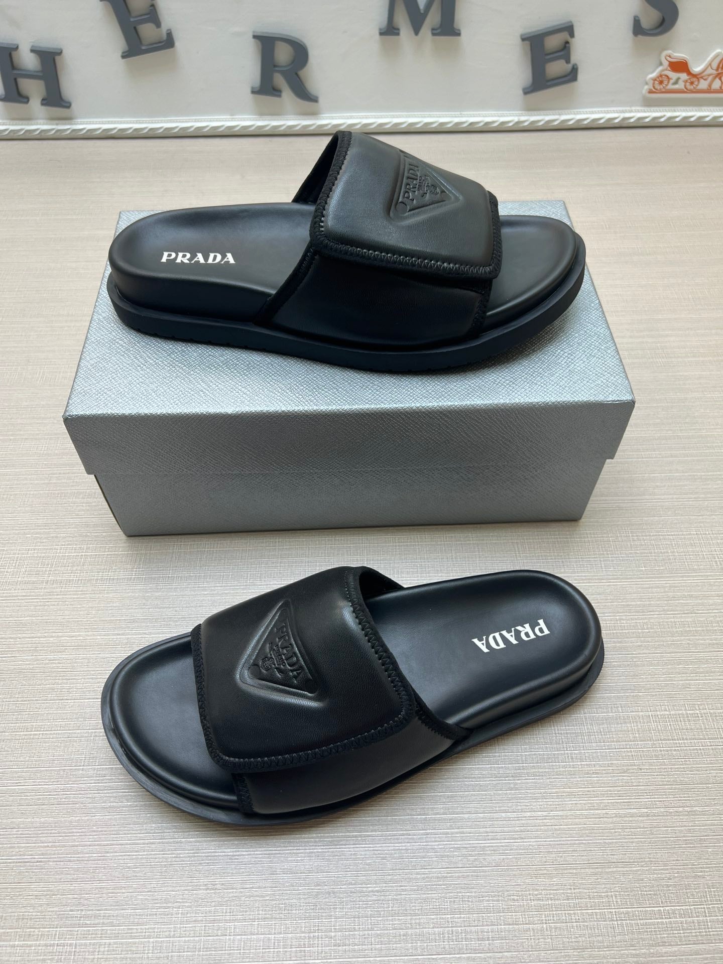 54PD6ZDE Stylish slippers