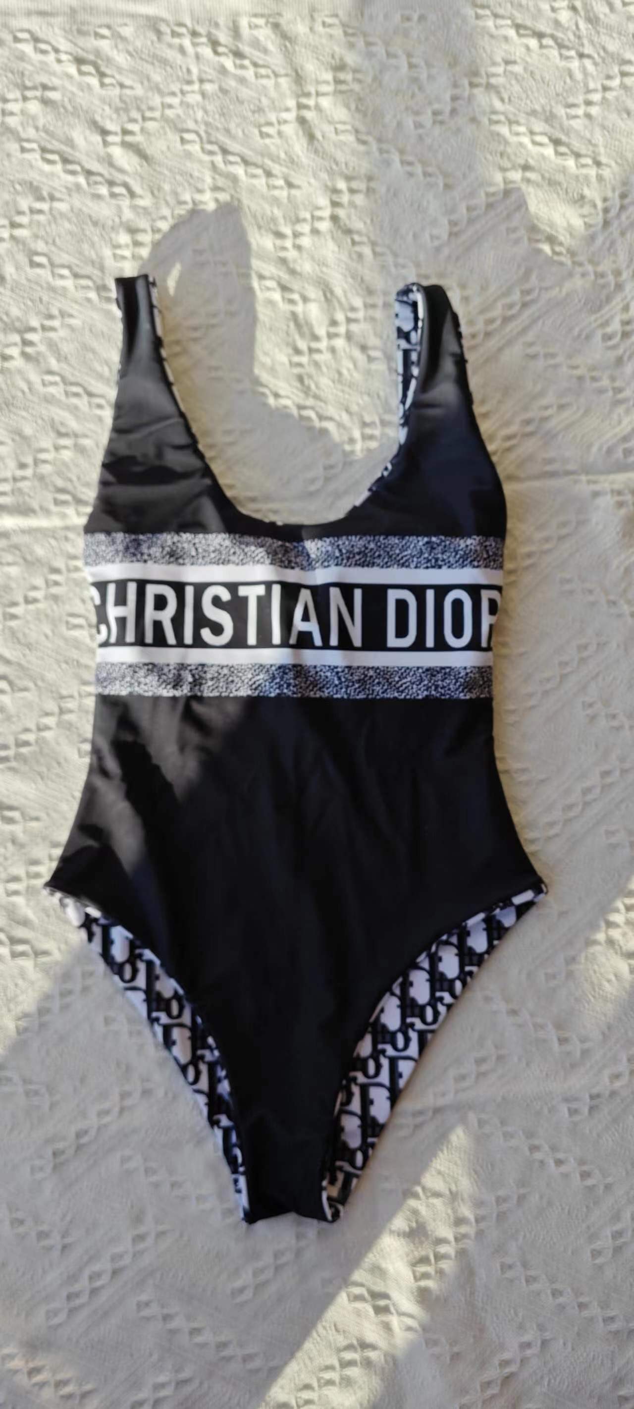 14D122YDE Stylish Bikini swimsuit