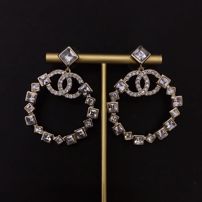 14C745EDE Stylish Earrings