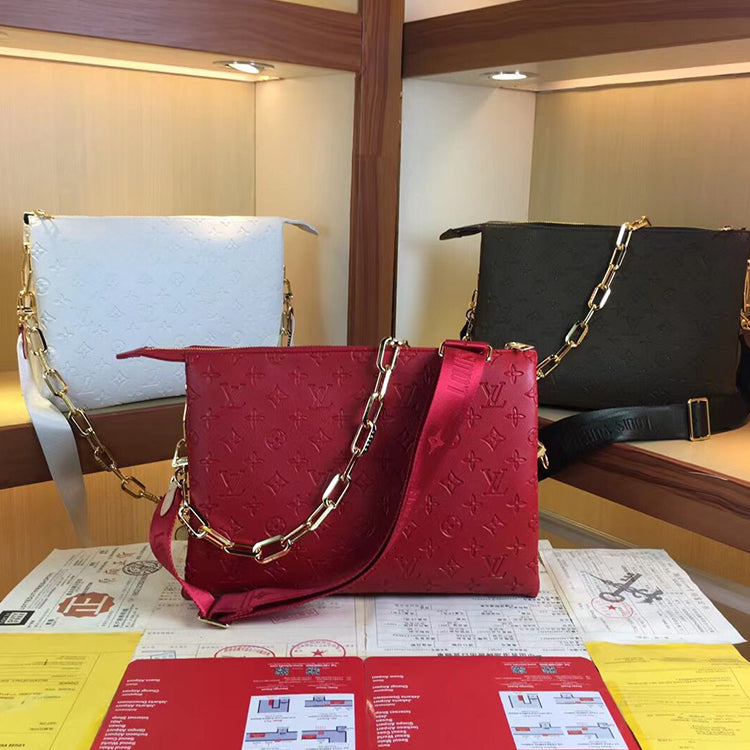 2E42BDE Stylish leather bag