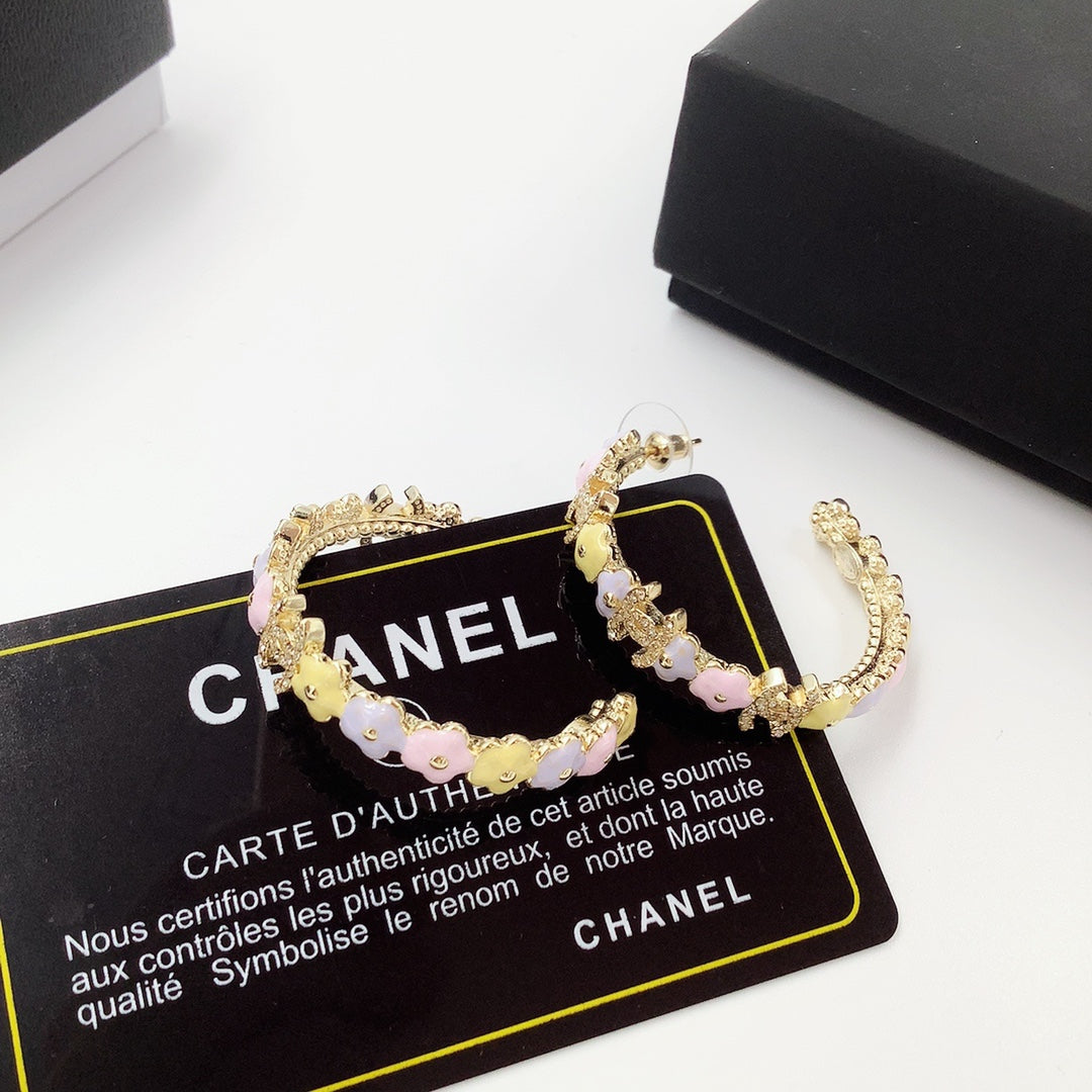 14C1043EDE Stylish Earrings