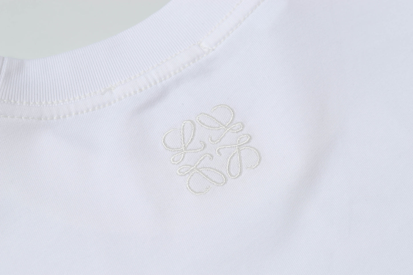 145RA160UDE Stylish T-shirt
