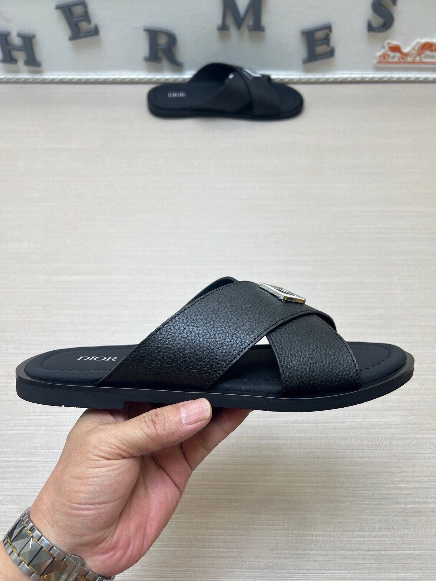 535ZD307ZDE Stylish Slippers