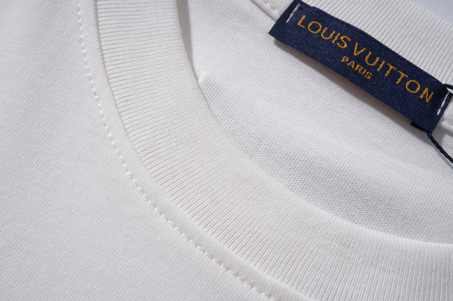 145RE142UDE Stylish T-shirt