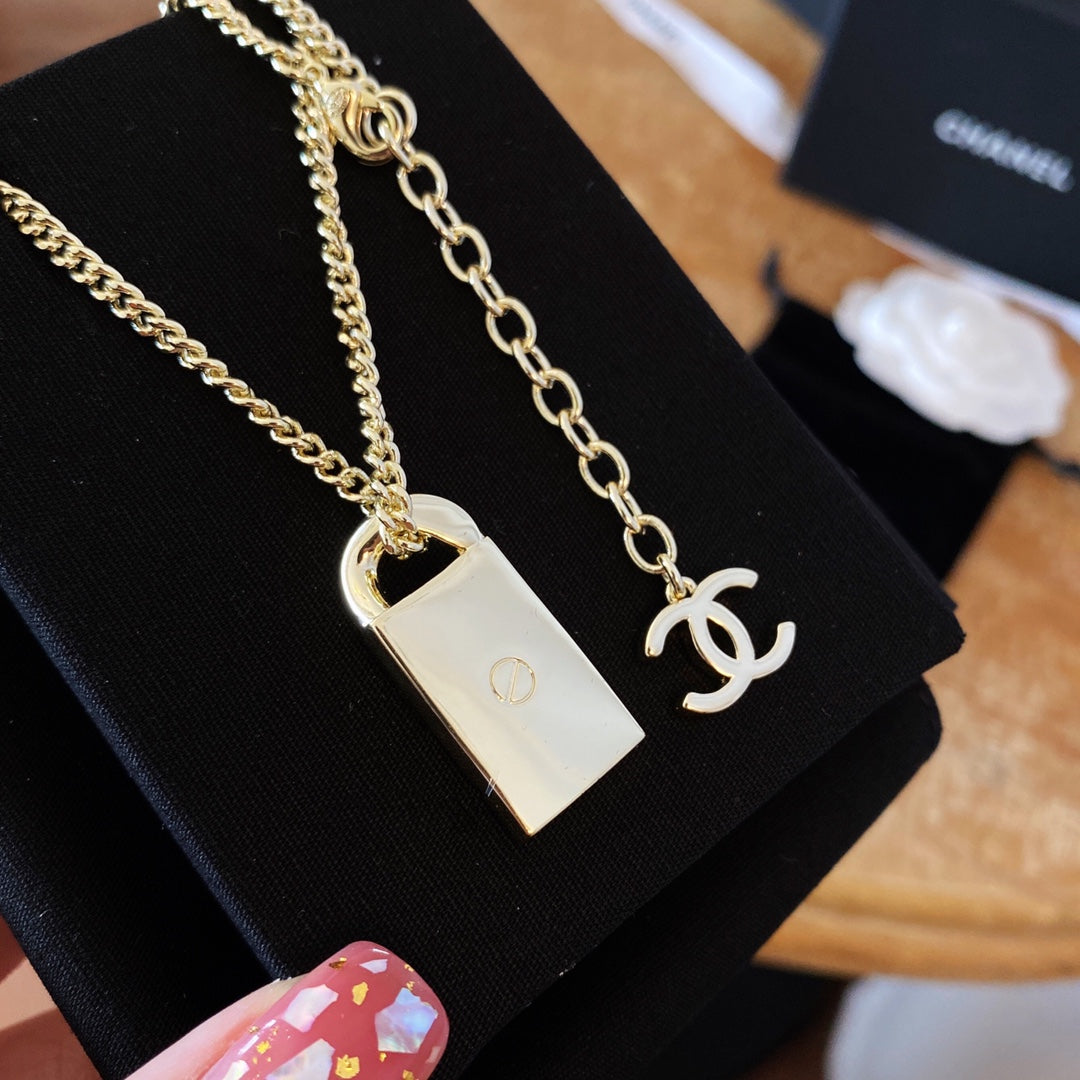 1NC114XDE Stylish necklace earrings