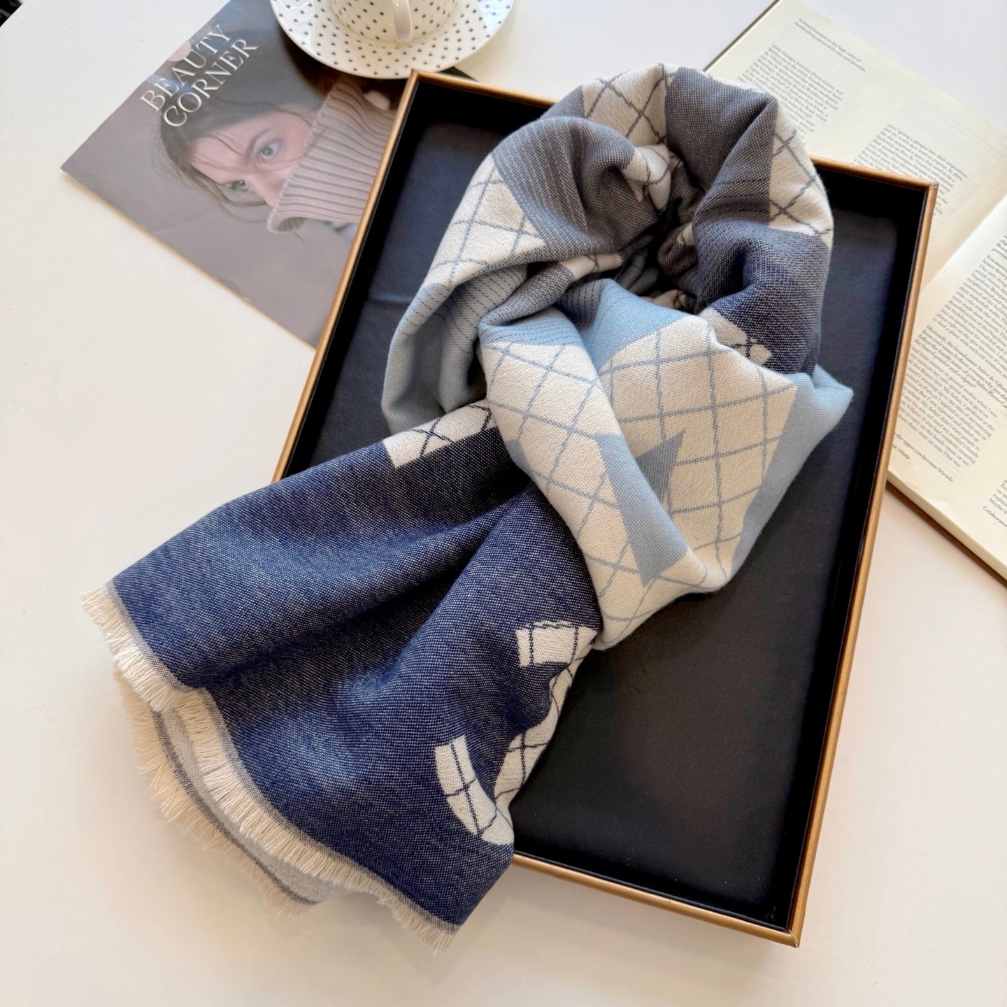 185ZC80WDE Stylish Winter Scarves