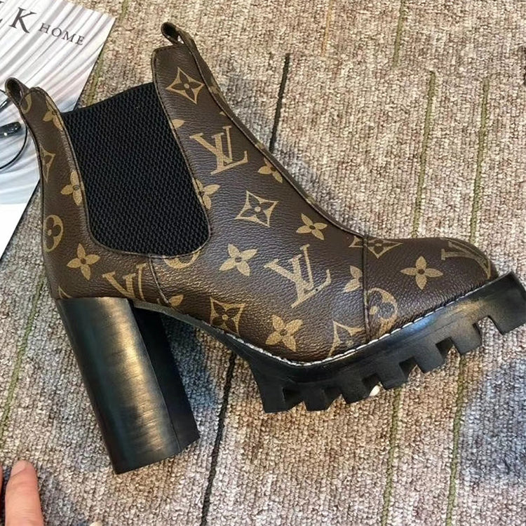 2E11ZDE Stylish Boots