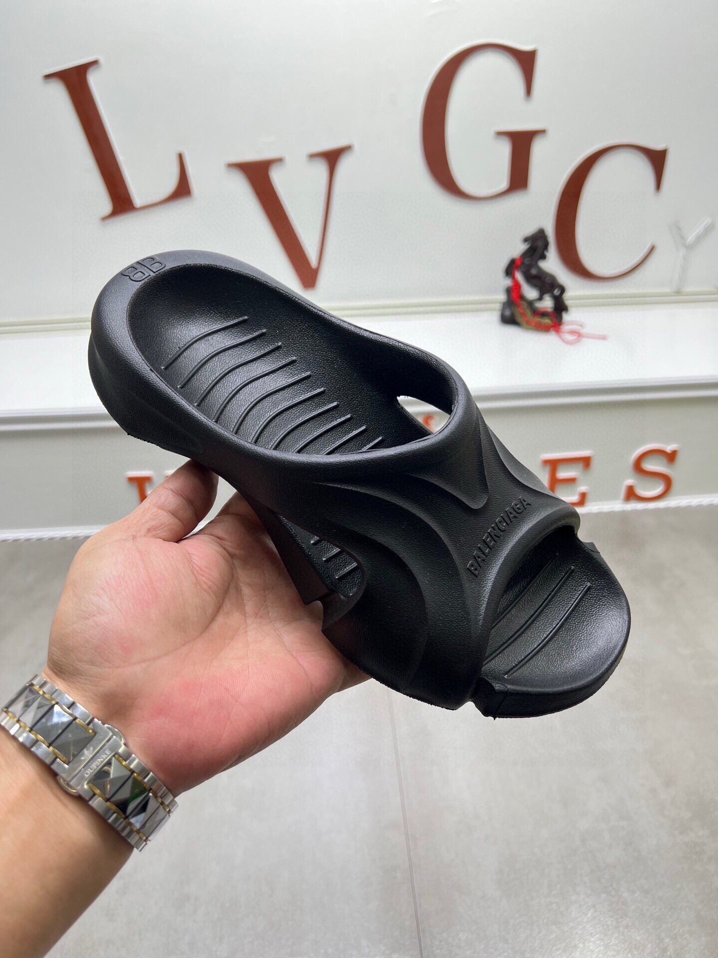54J40ZDE Stylish slippers