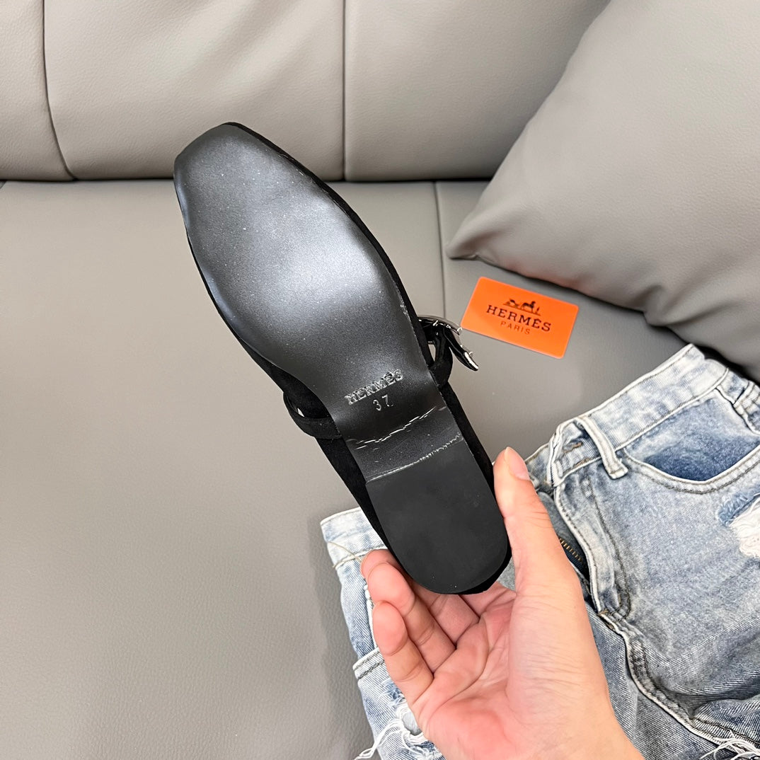 1JE1ZDE Stylish leather boots