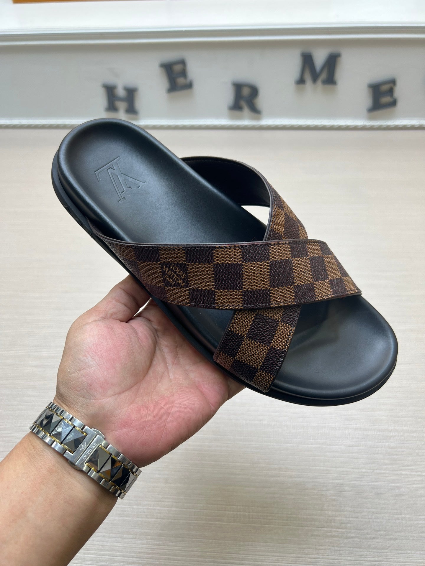 54E60ZDE Stylish slippers