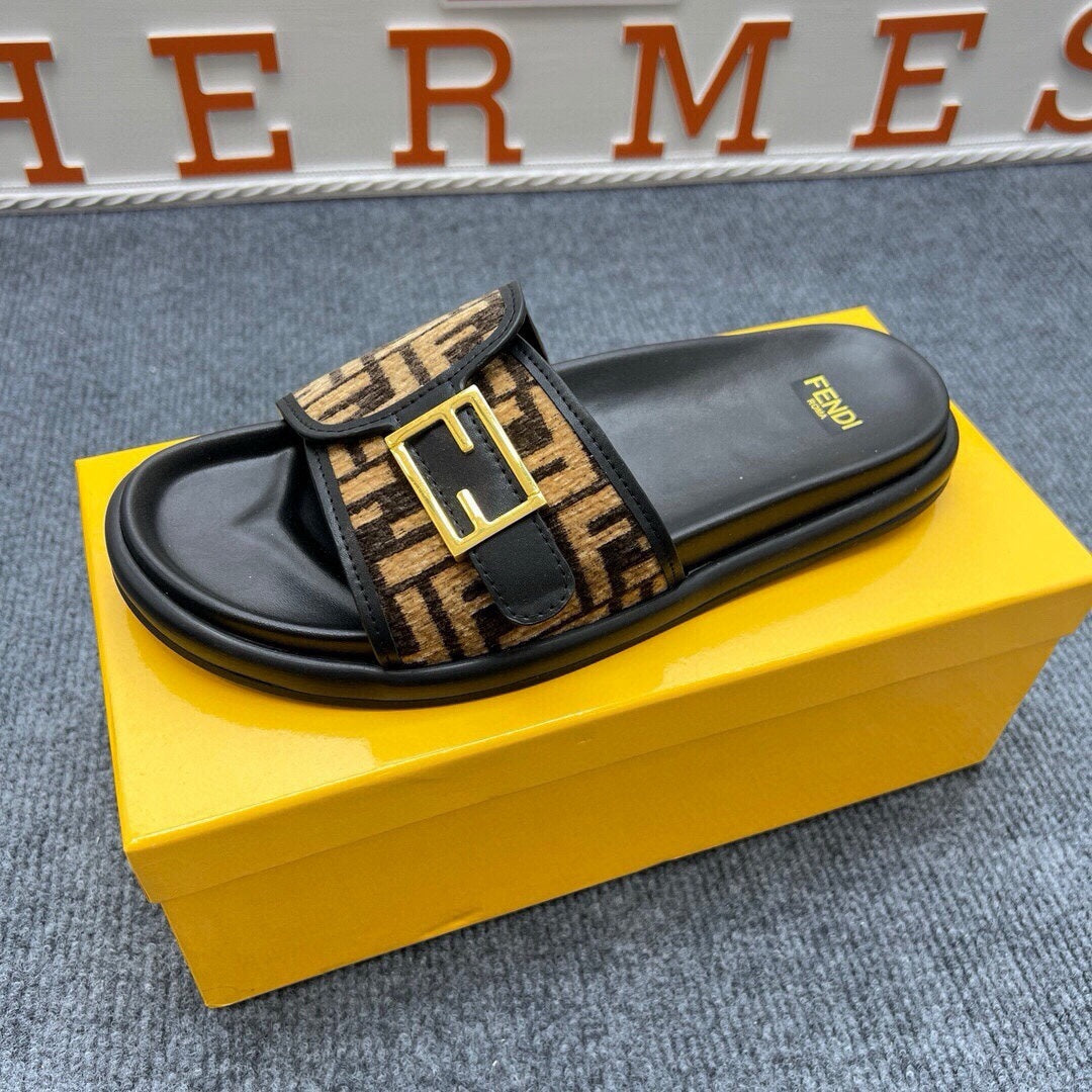 54F37ZDE Stylish slippers