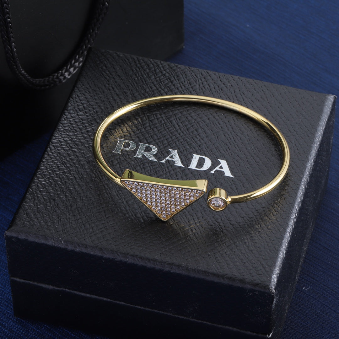 1YPD74KDE Stylish Bracelets