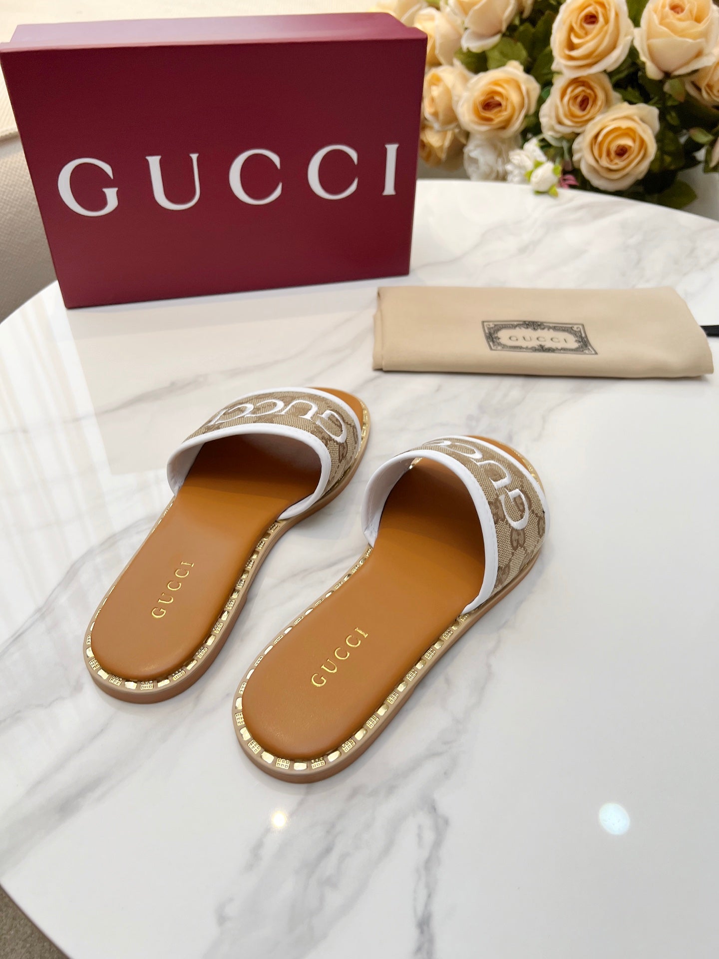 255QB29ZDE Stylish leather Slippers