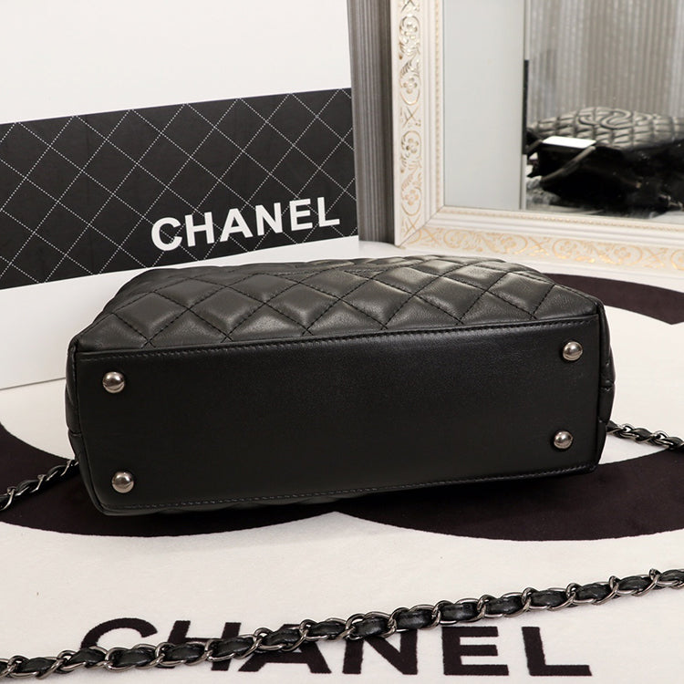 1C06BDE Stylish leather bag
