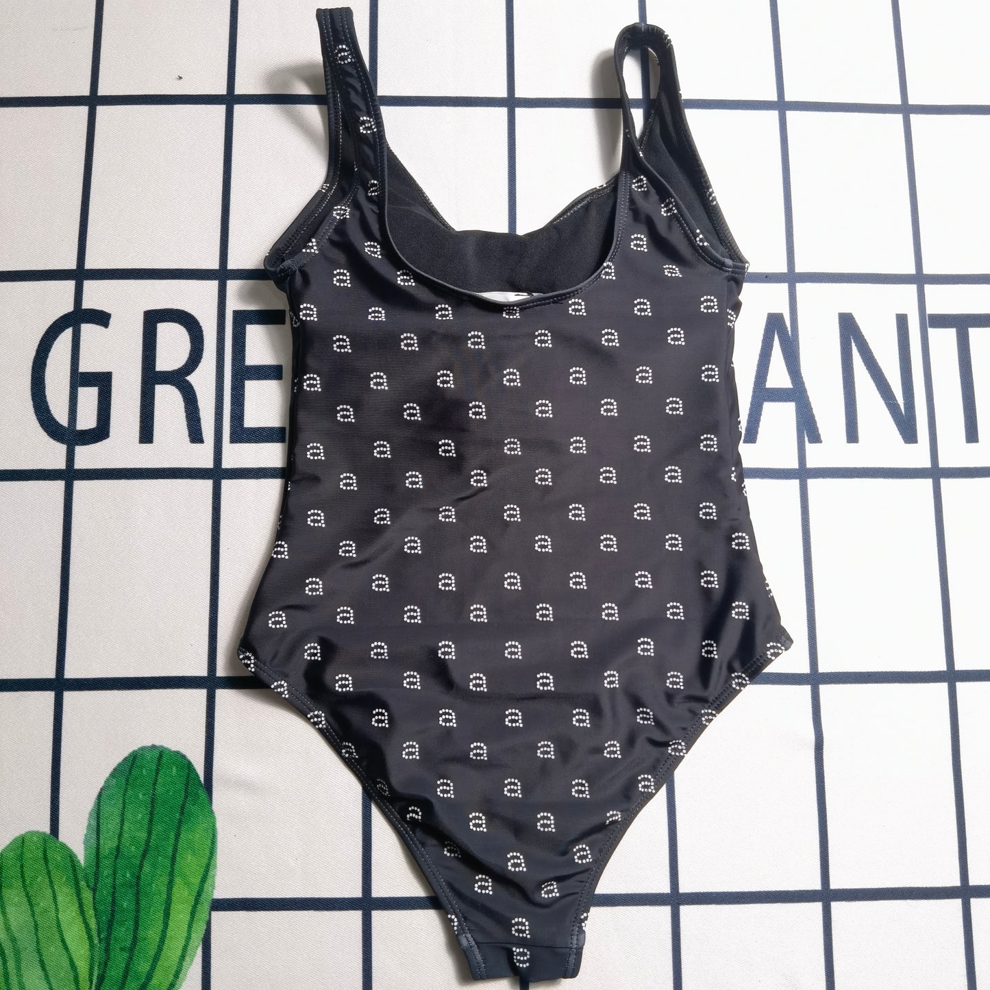 14A114YDE Stylish Bikini swimsuit