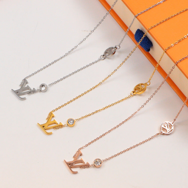 2E1XDE Stylish Necklaces