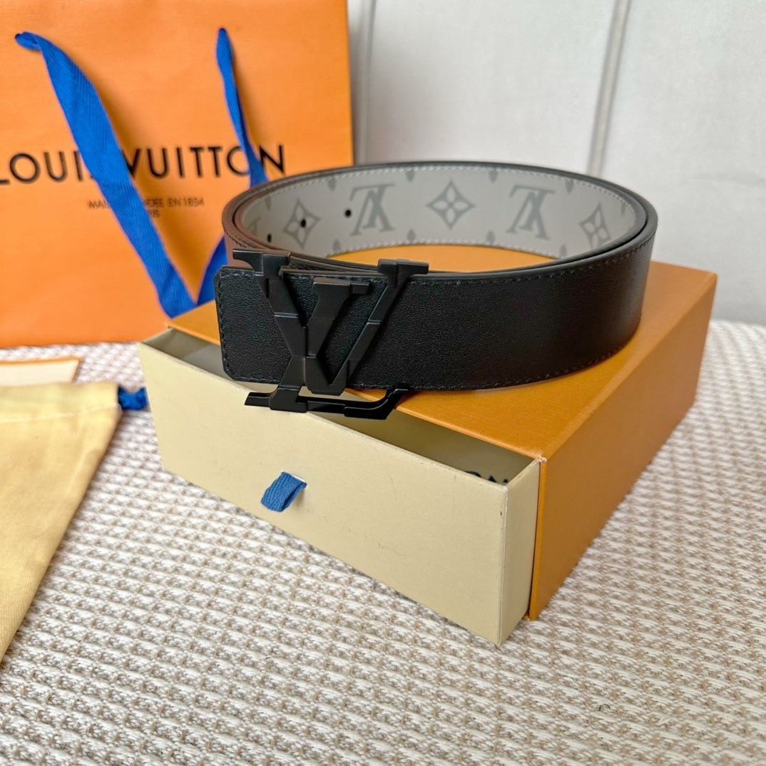 14E150PDE Stylish High quality belt With full package