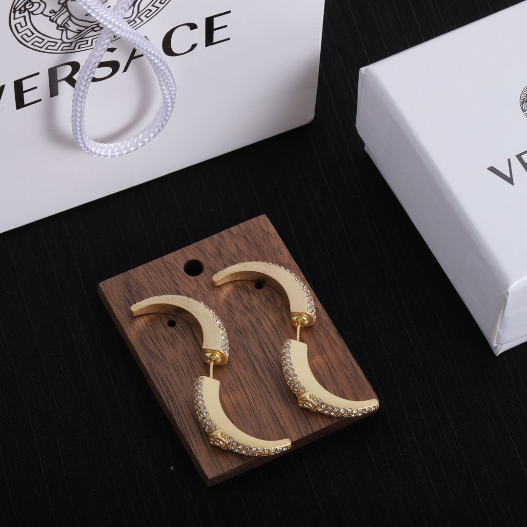 1NV66EDE Stylish Earrings