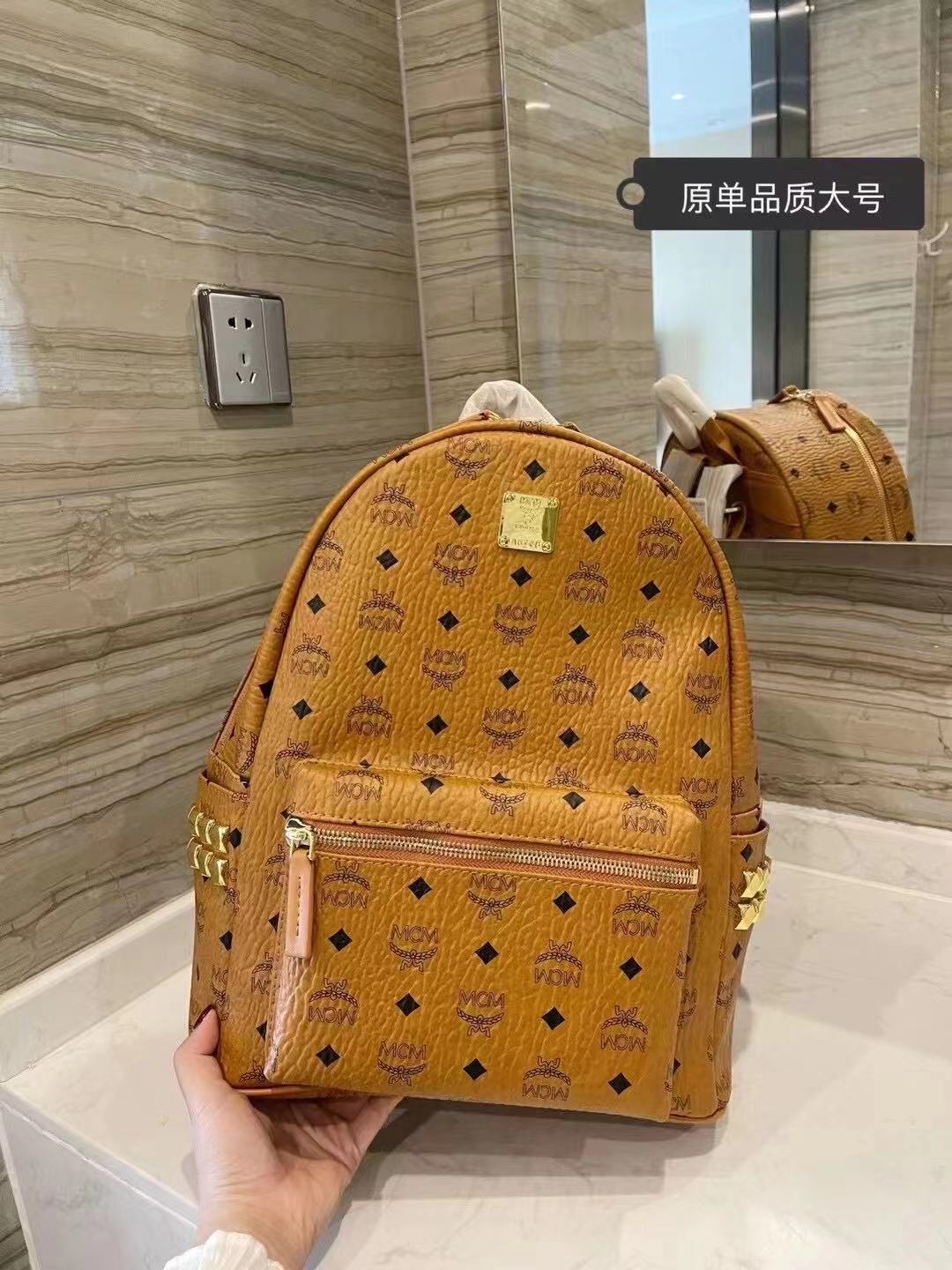 2XM332BDE Stylish leather bag